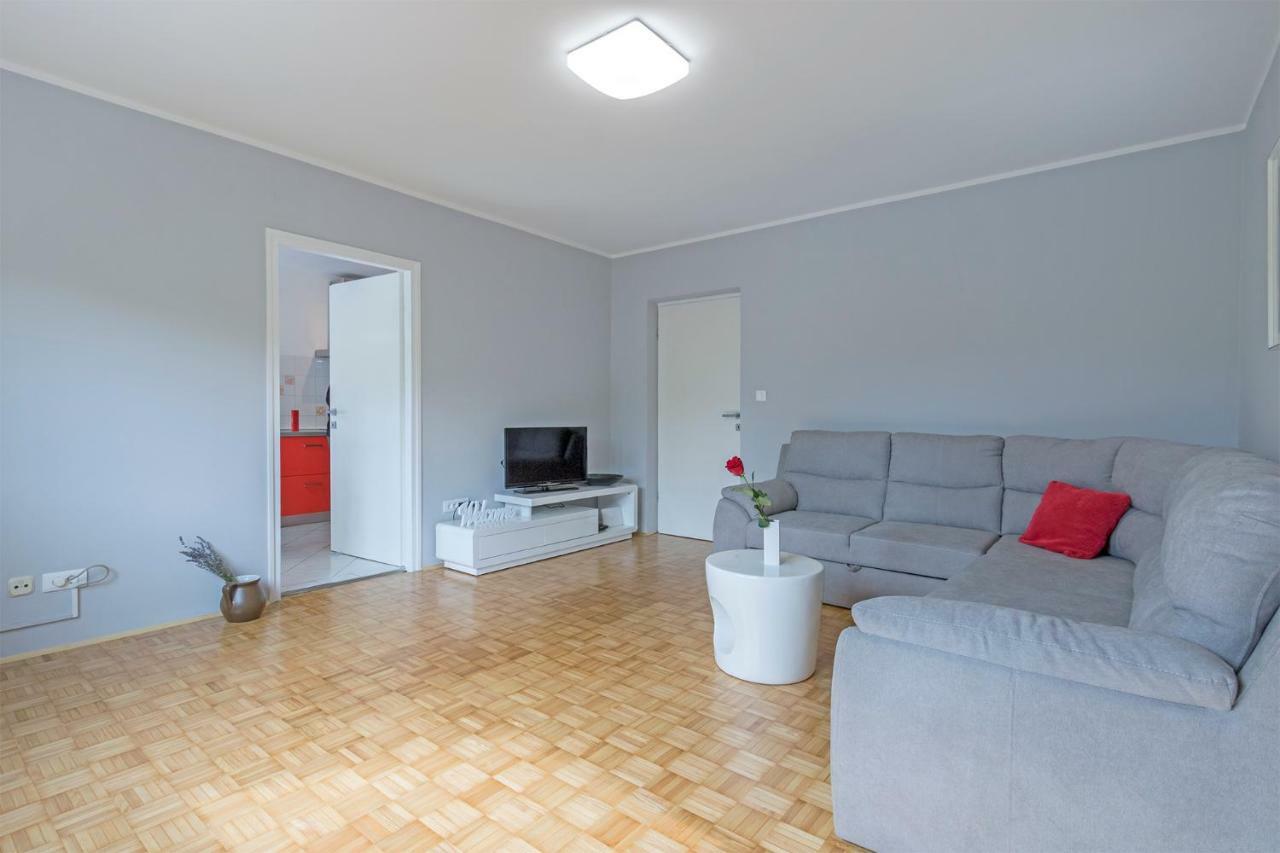 Colosseum Apartment بولا المظهر الخارجي الصورة